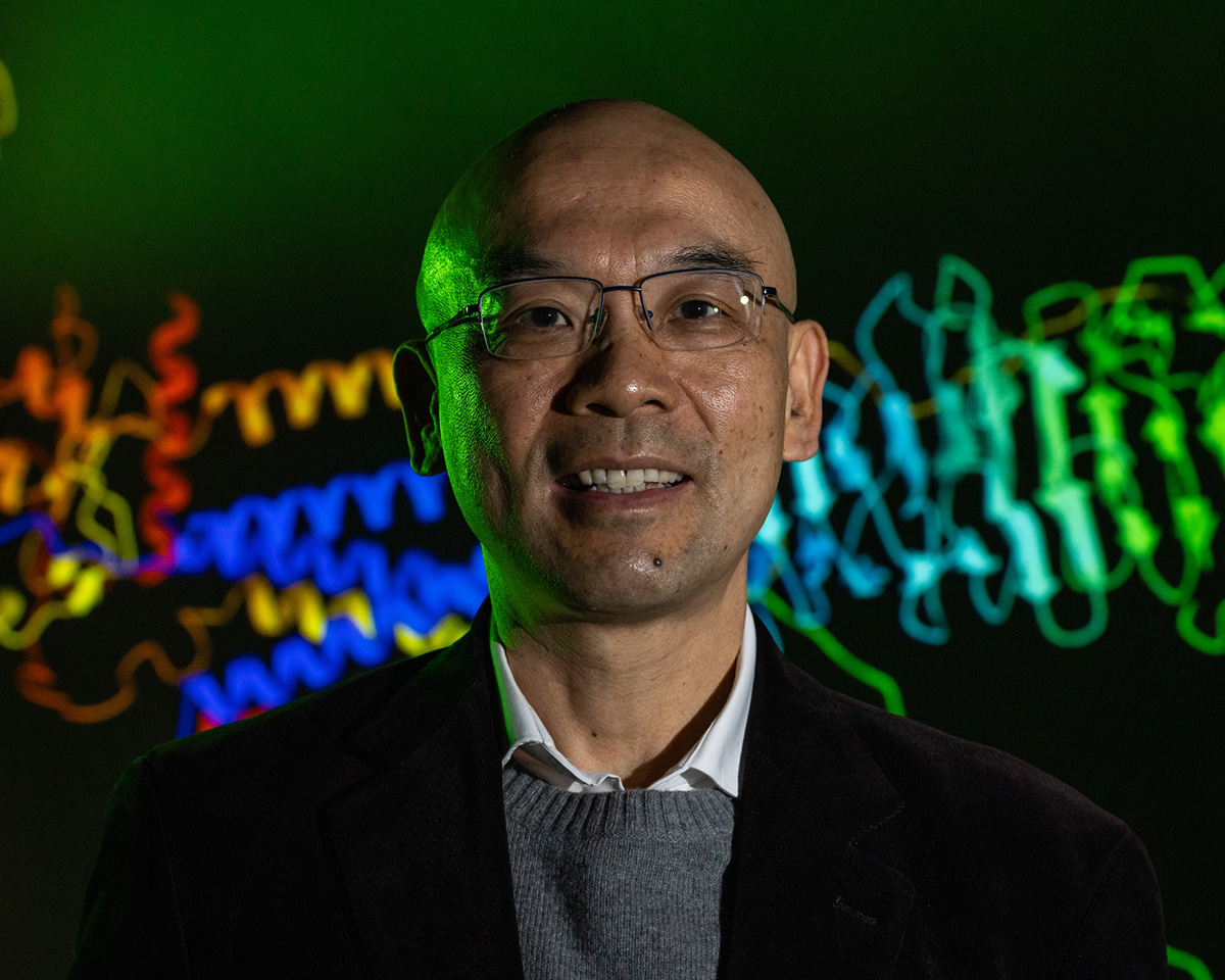 Jianlin “Jack” Cheng, a Curators’ Distinguished Professor and Paul K. and Diane Shumaker Professor in Bioinformatics