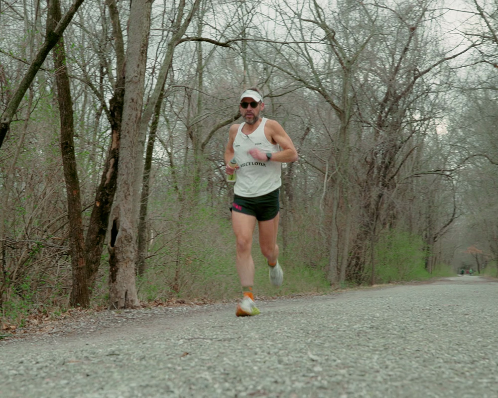 Jaume Padilla jogging on the trail